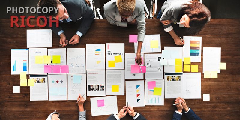 Bản in màu tăng tính thẩm mỹ cũng như tạo sự lôi cuốn cho các tư liệu của bài thuyết trình, mang đến 76% đánh giá tích cực từ người nghe.