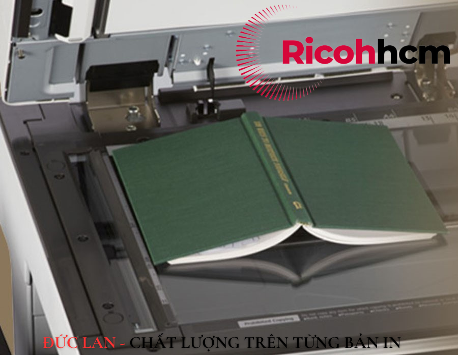 Máy photocopy màu Ricoh MP C4504 có chức năng sao chụp sách thành từng trang giấy rời.